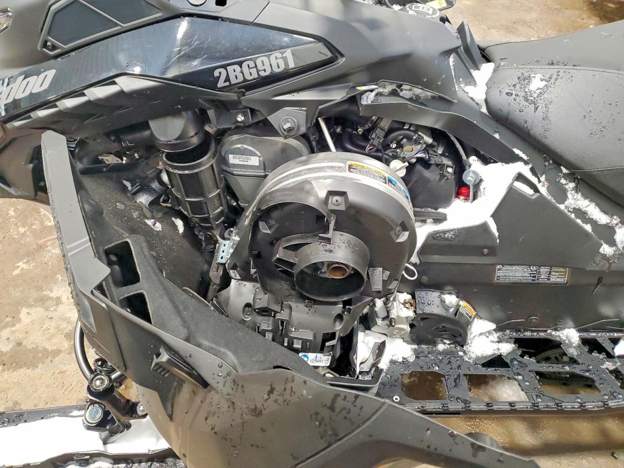 2026 Skidoo Expedition LE 900 ACE Turbo