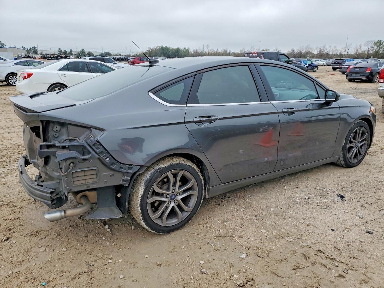 2017 Ford Fusion se