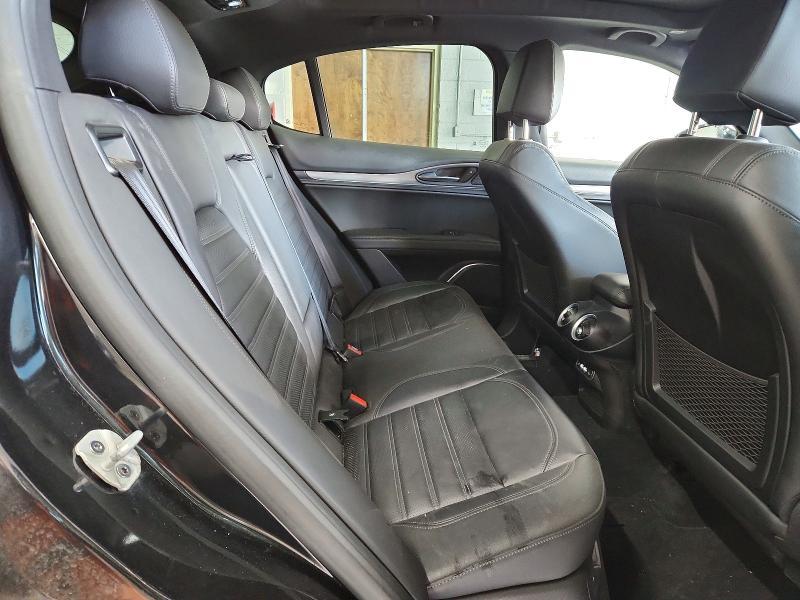 2023 Alfa Romeo Stelvio ti