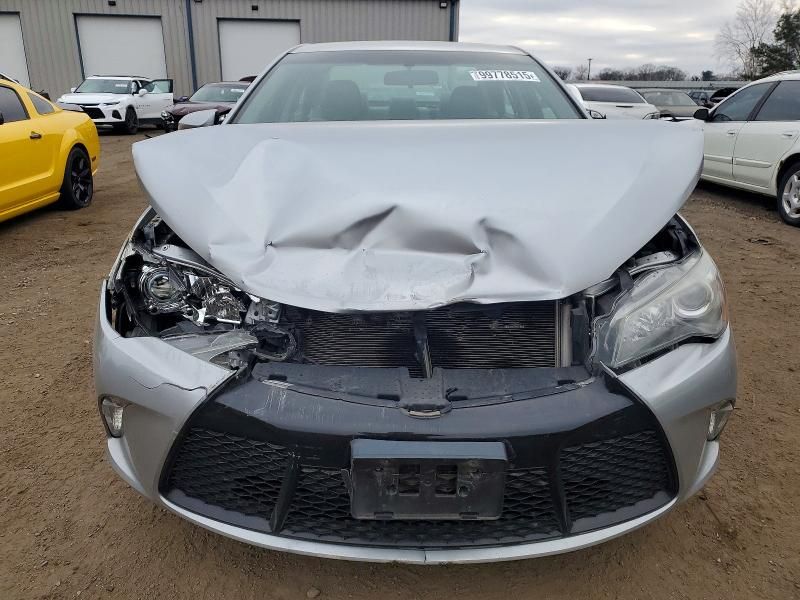 2016 Toyota Camry le