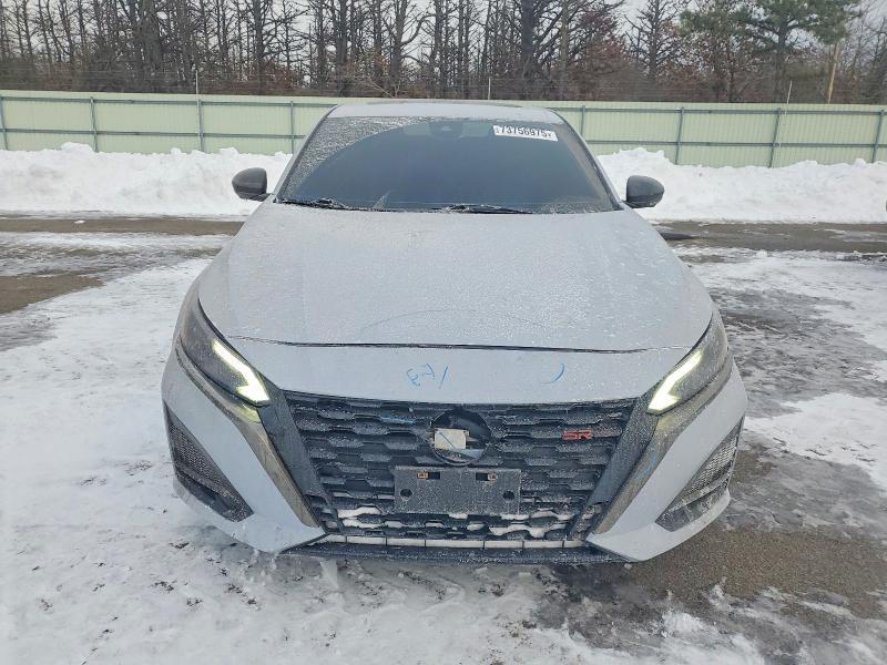 2024 Nissan Altima 2.0 sr