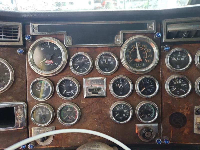 1993 Peterbilt 379 Semi Truck