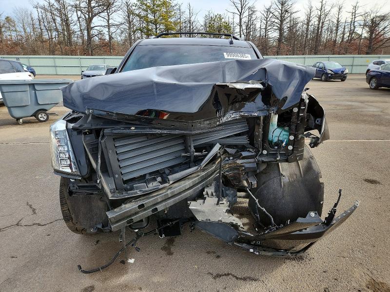 2017 Cadillac Escalade Luxury