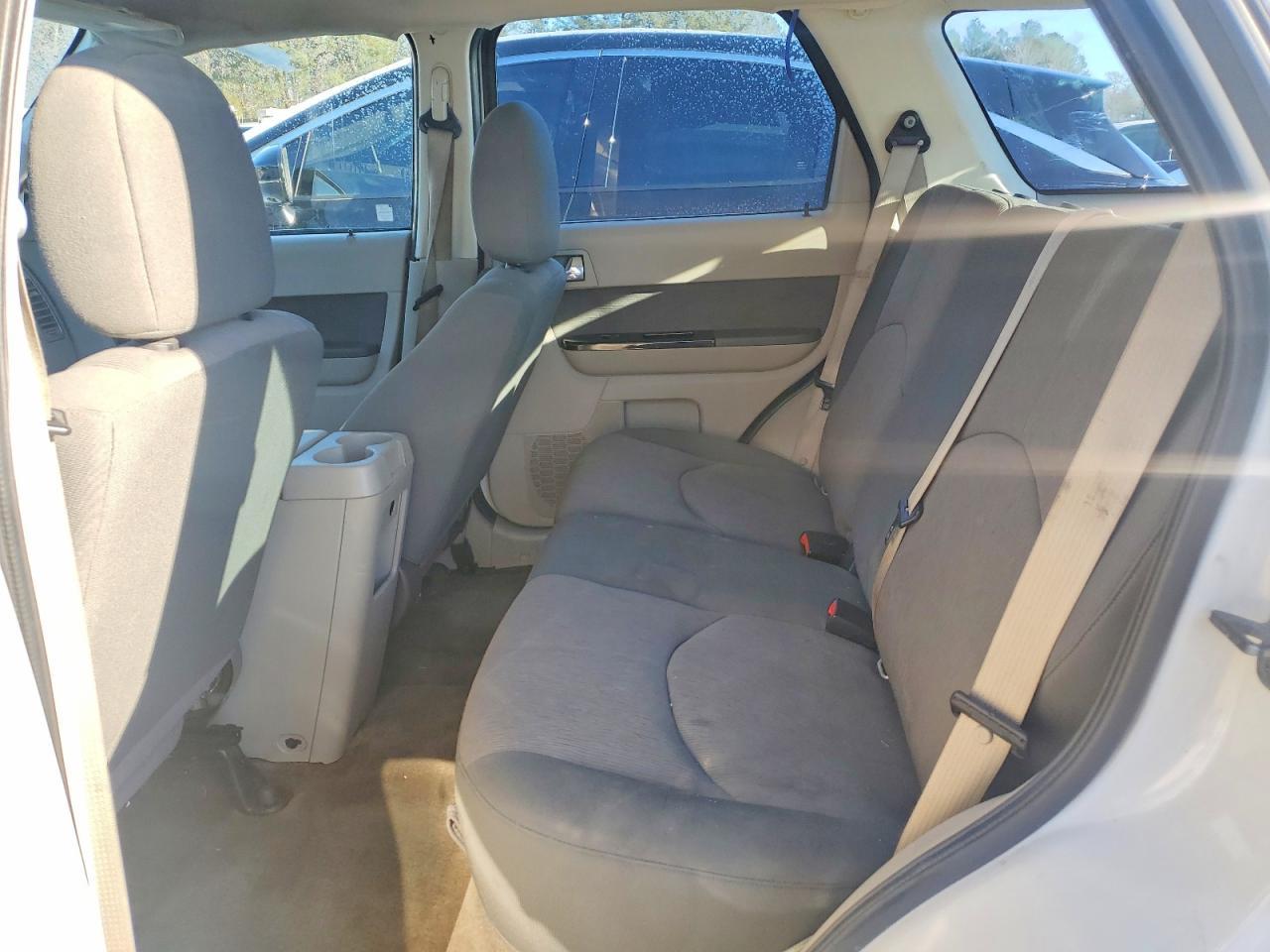 2010 Mazda Tribute i