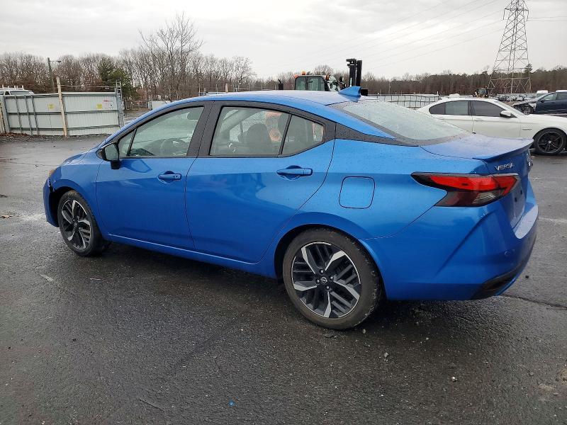 2024 Nissan Versa sr