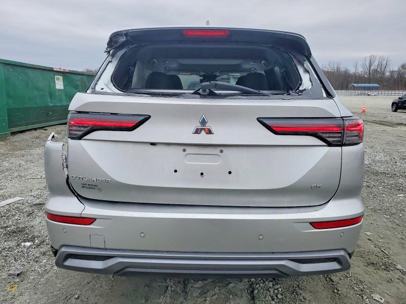 2025 Mitsubishi Outlander se