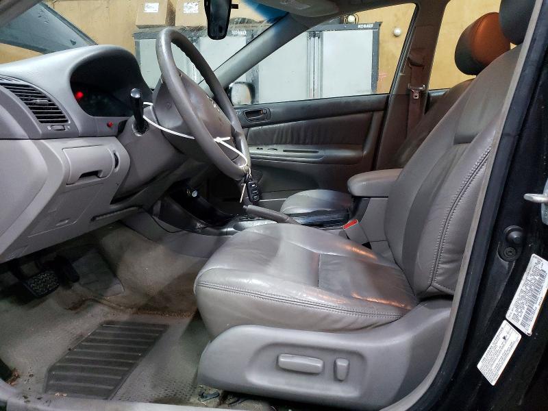 2003 Toyota Camry le