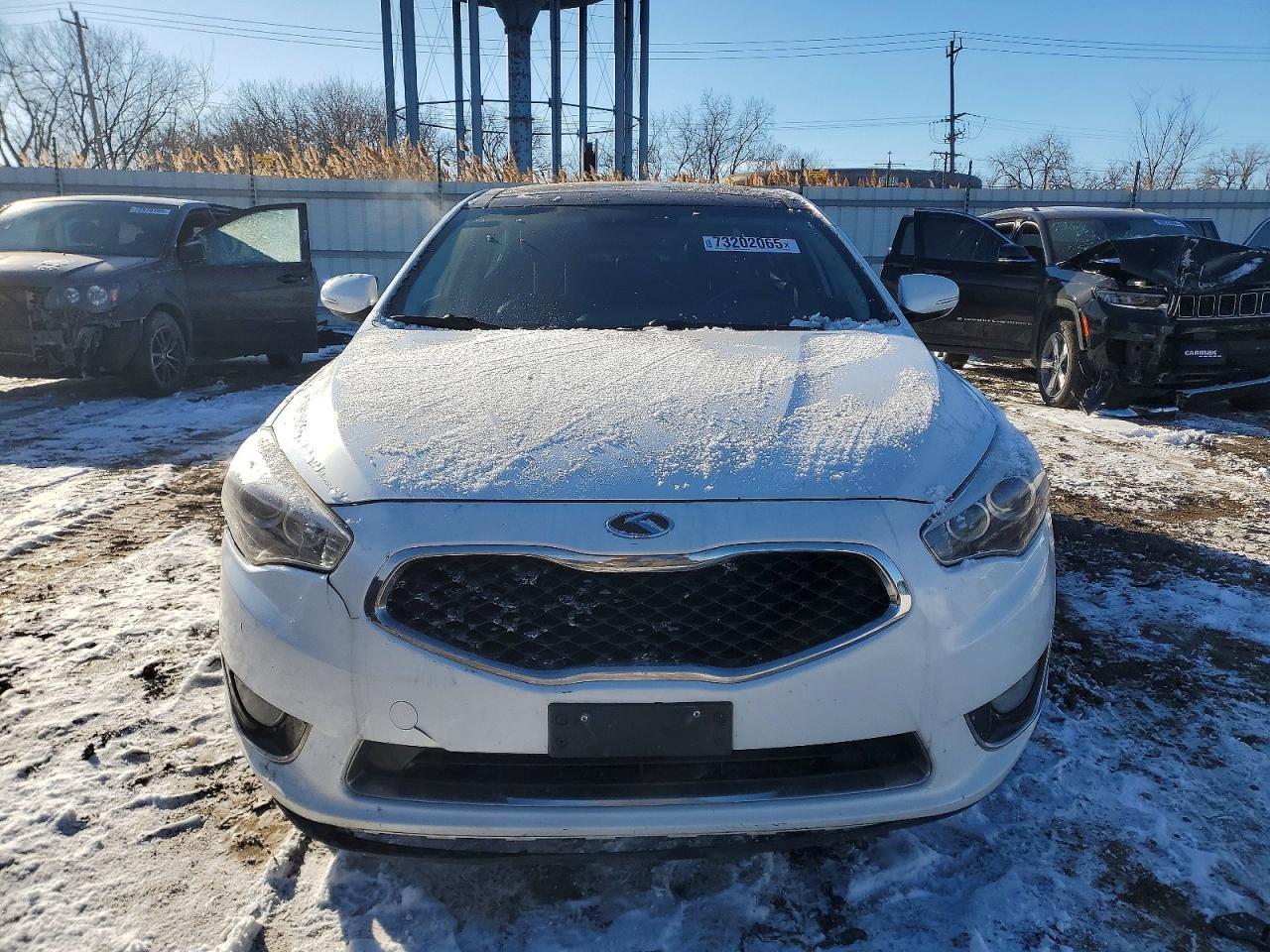 2015 KIA Cadenza Premium