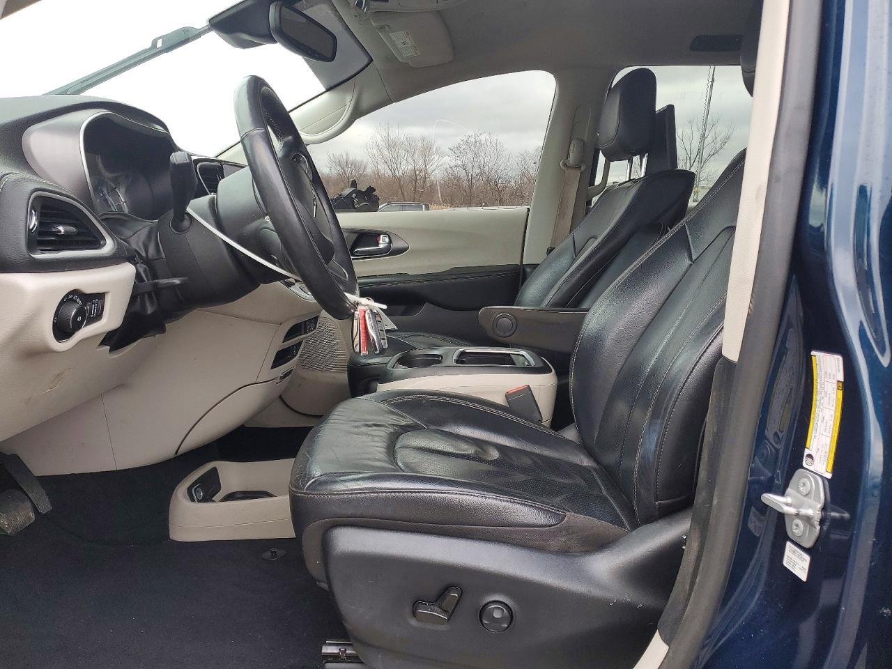 2022 Chrysler Pacifica Hybrid Touring l