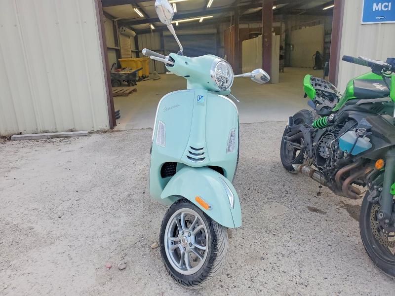 2024 Vespa GTS/SEI Giorni 300