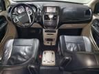 2012 Chrysler Town & Country Touring l