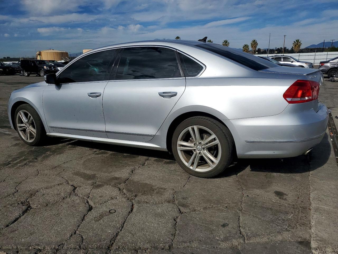 2015 Volkswagen Passat sel