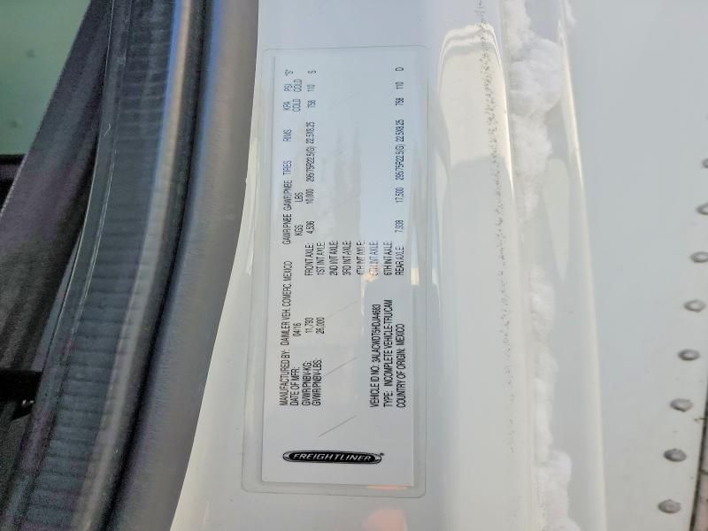 2017 Freightliner Business Class M2 BOX Truck