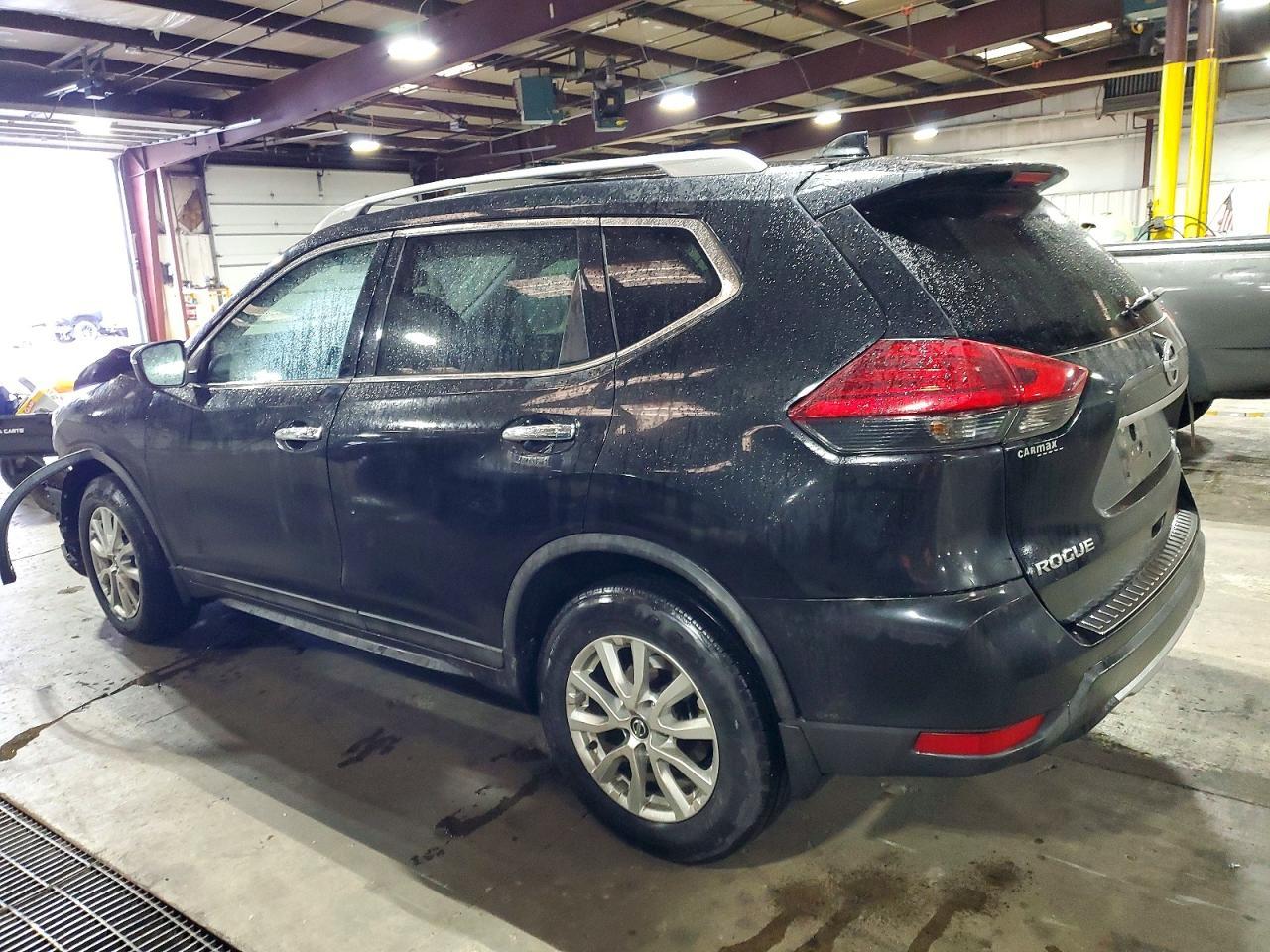 2017 Nissan Rogue sv