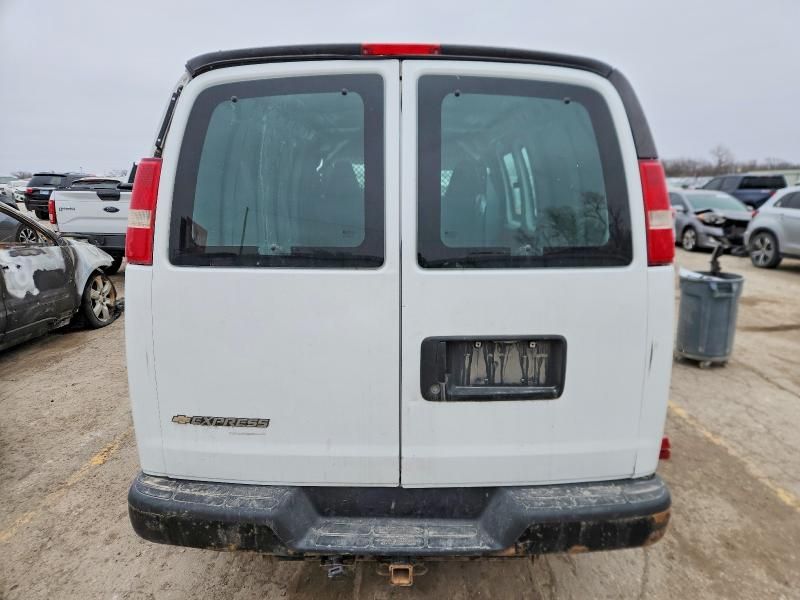 2016 Chevrolet Express G2500 Delivery Van