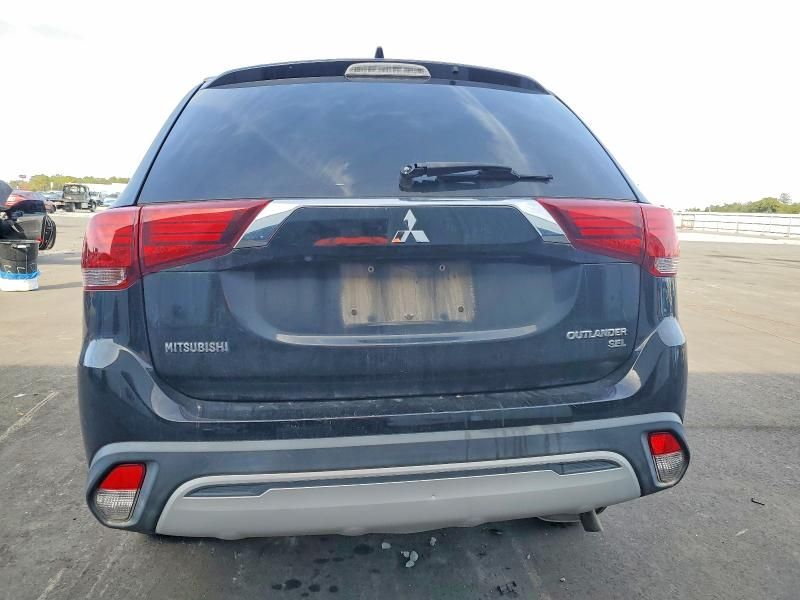 2019 Mitsubishi Outlander se