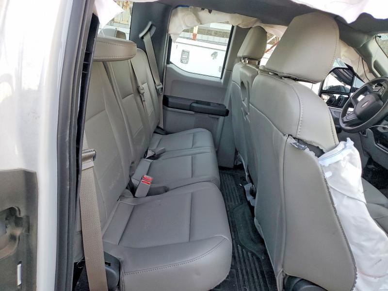 2017 Ford F350 Super Duty Utility / Service Truck