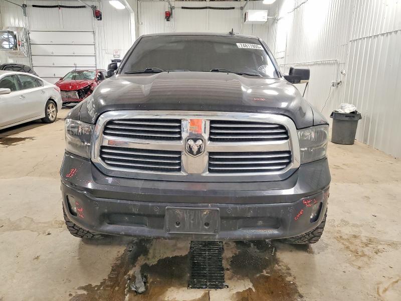 2016 Dodge Ram 1500 slt