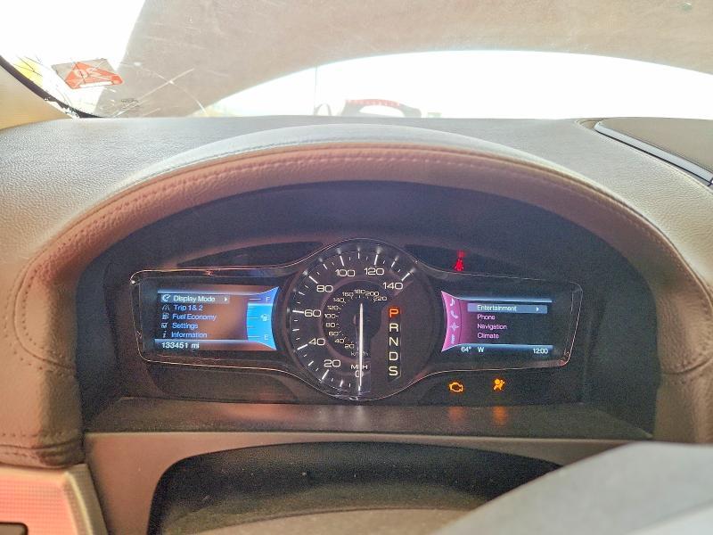 2013 Lincoln Townhouse MKX