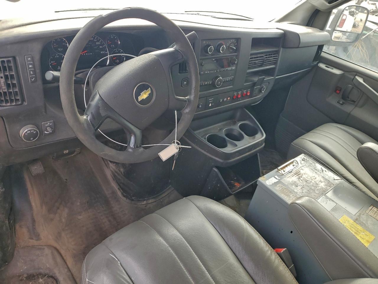 2016 Chevrolet Express G2500