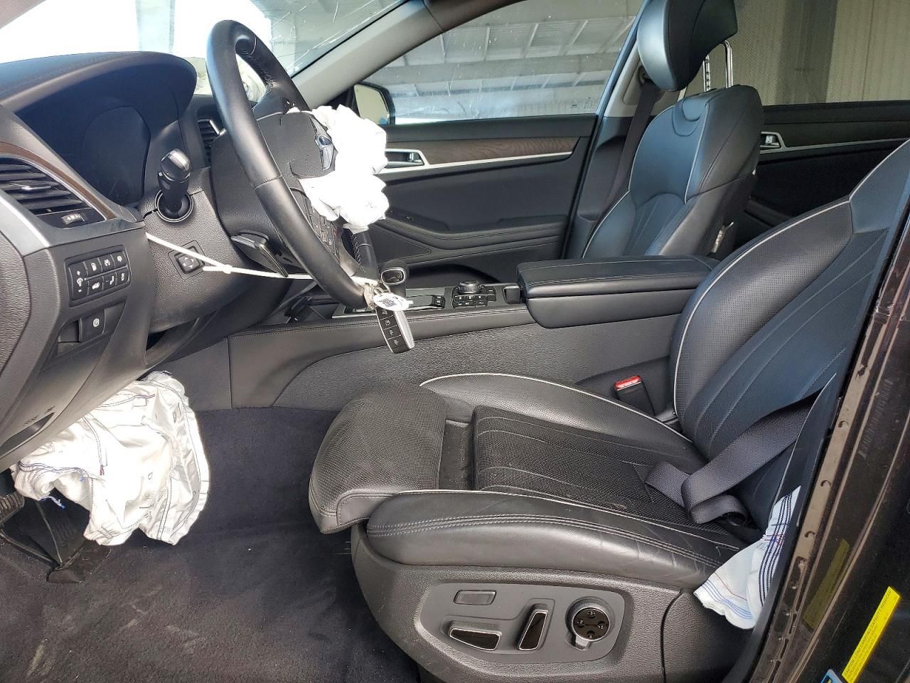 2018 Genesis G80 Base