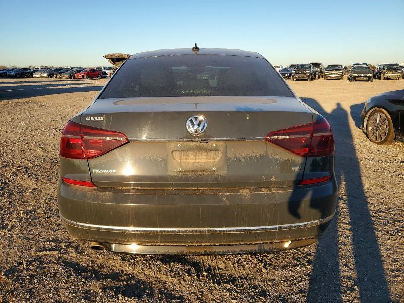 2017 Volkswagen Passat R-line