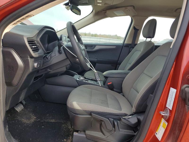 2020 Ford Escape s