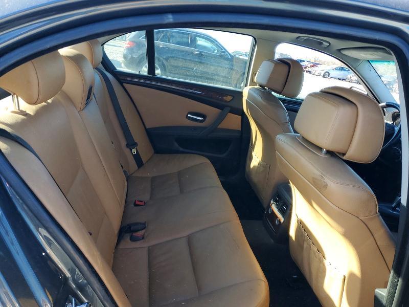 2010 BMW 528 i