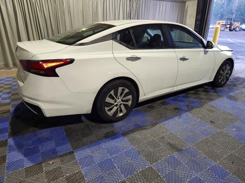 2023 Nissan Altima s