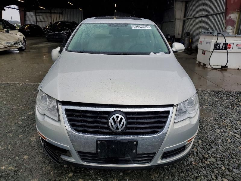 2010 Volkswagen Passat Komfort