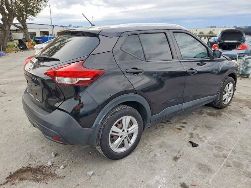 2019 Nissan Kicks s