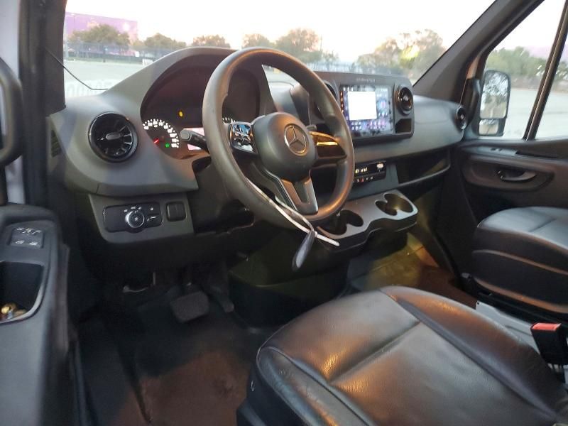 2020 Mercedes-Benz 2020 Mercedes Benz Sprinter 2500 Delivery van