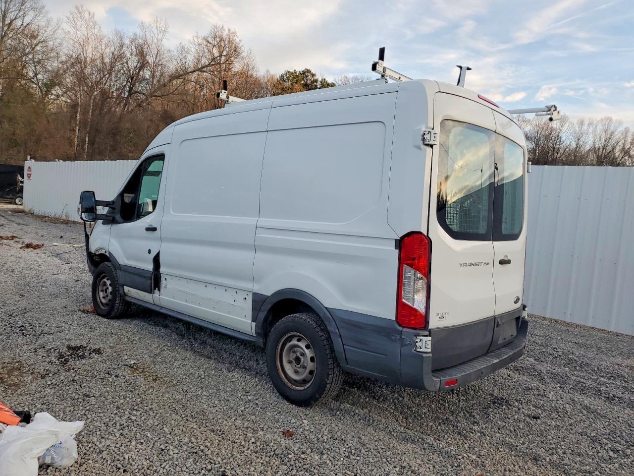 2017 Ford Transit T-250