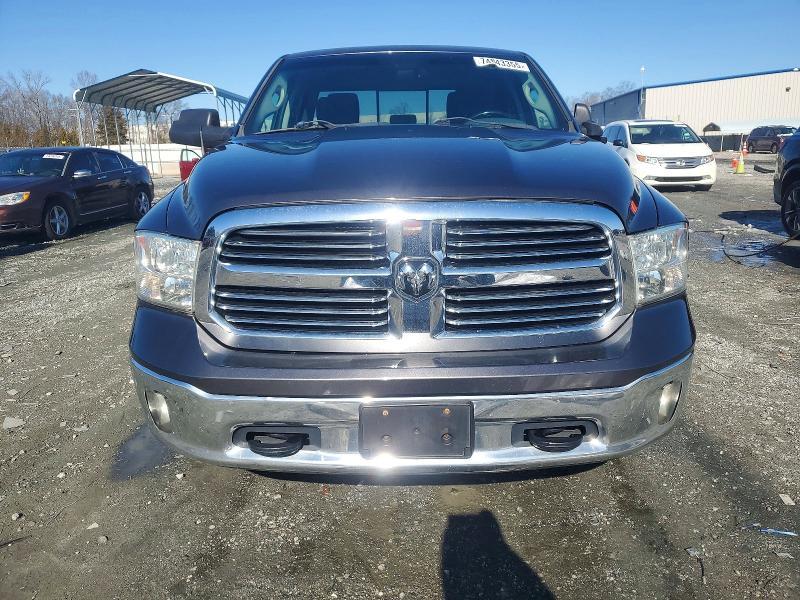 2015 Dodge Ram 1500 slt