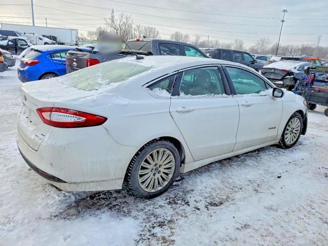 2016 Ford Fusion se Hybrid