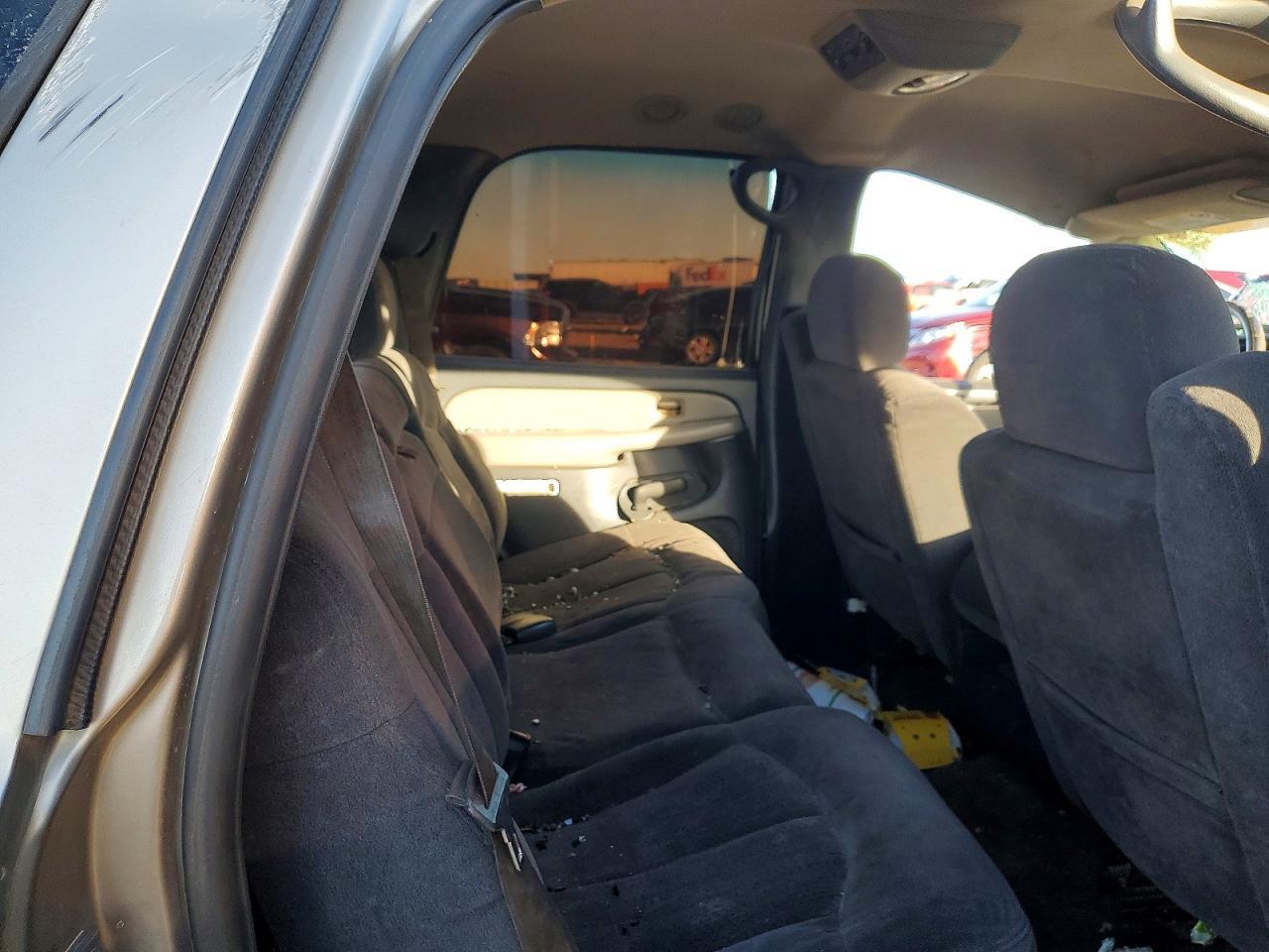 2002 Chevrolet Tahoe C1500