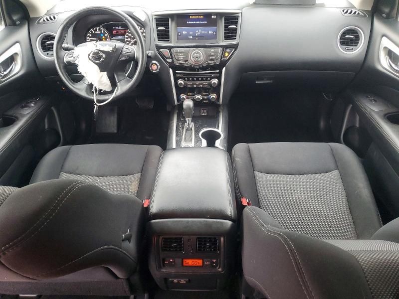 2019 Nissan Pathfinder s