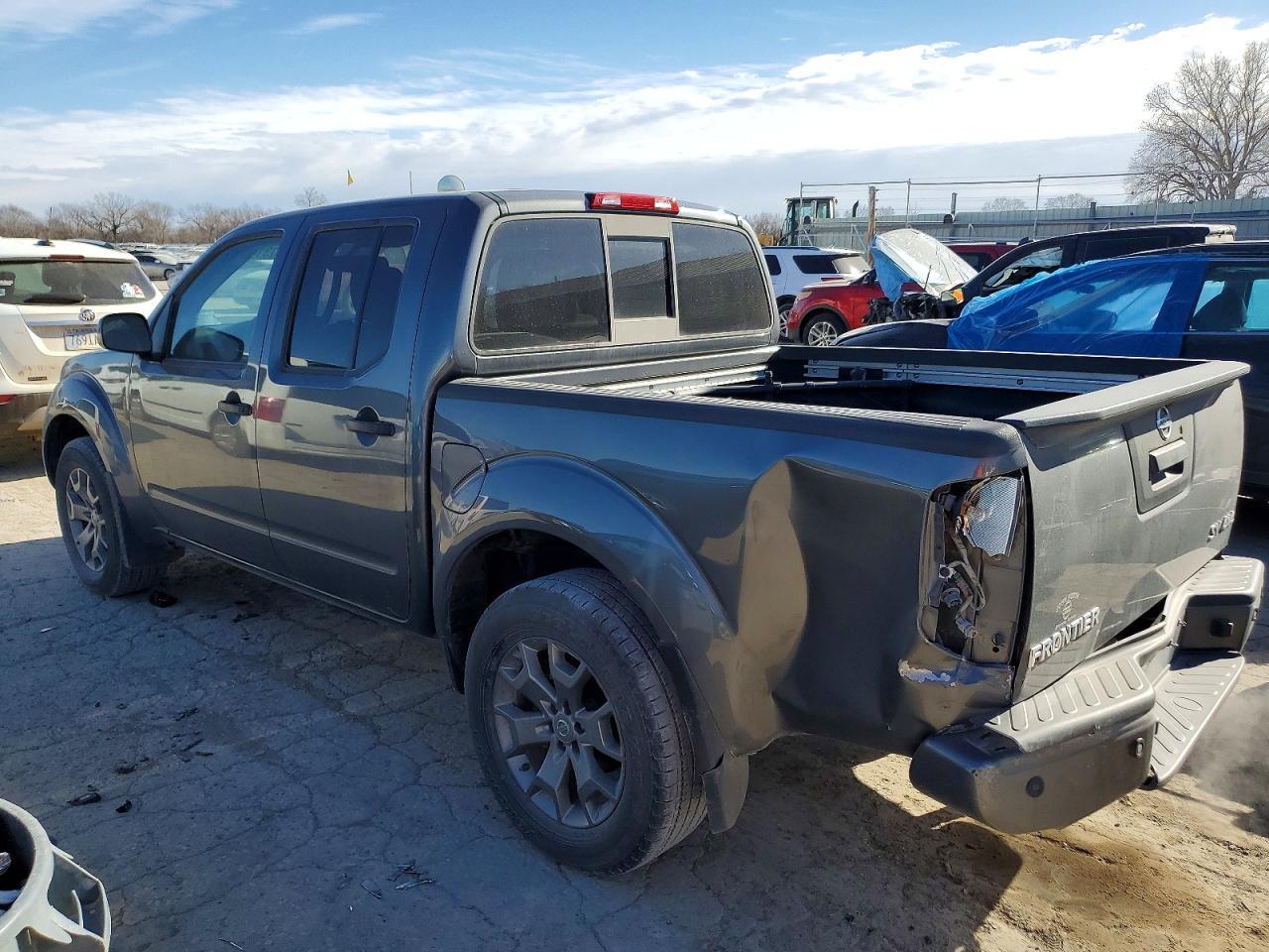 2021 Nissan Frontier s