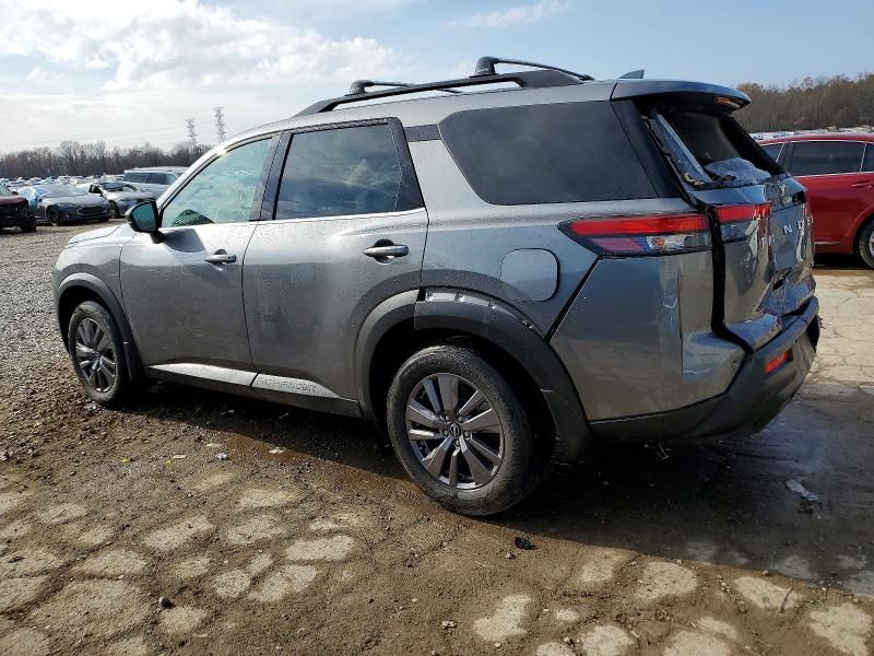 2023 Nissan Pathfinder sv
