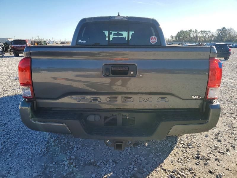2016 Toyota Tacoma Double cab