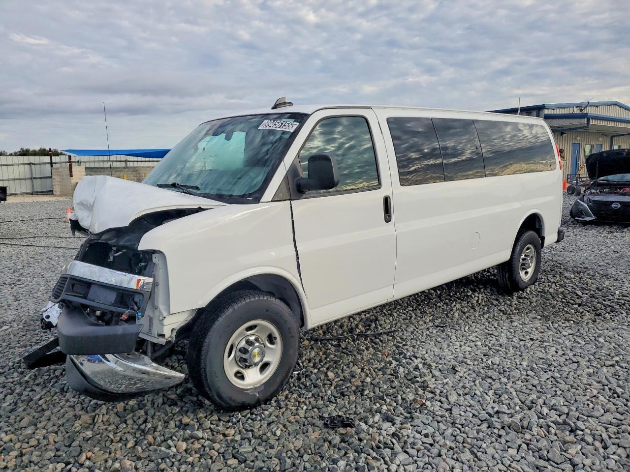 2024 Chevrolet Express G3500 LT