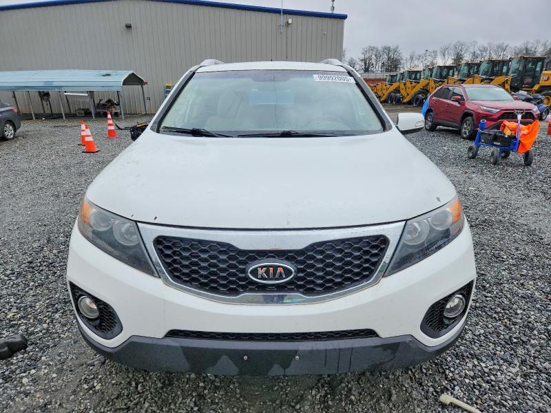 2013 KIA Sorento lx