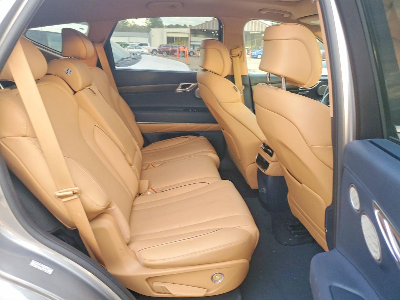 2024 Genesis Gv80 Base