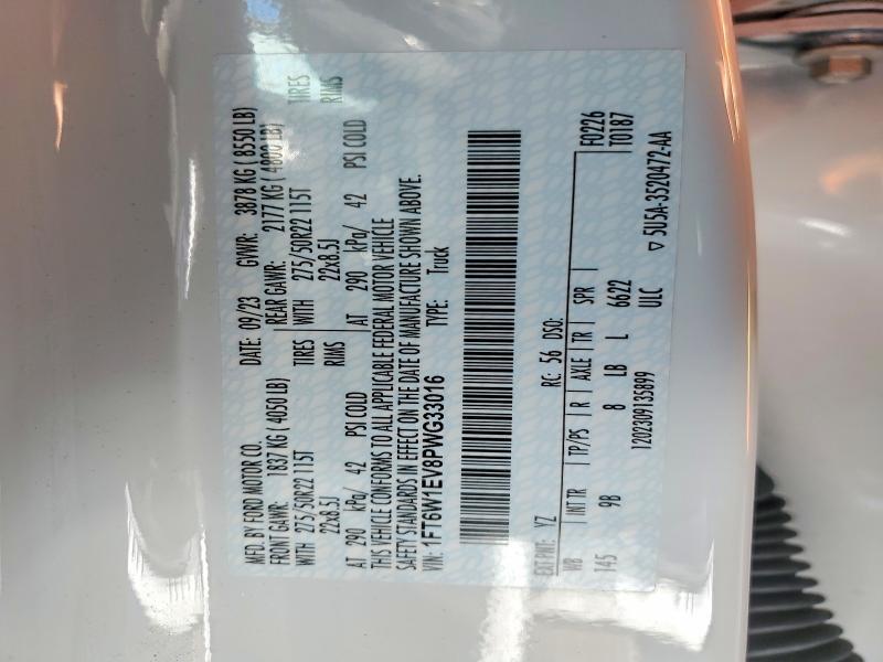 2023 Ford F150 Lightning pro