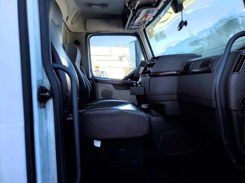 2018 Volvo VNL Semi Truck