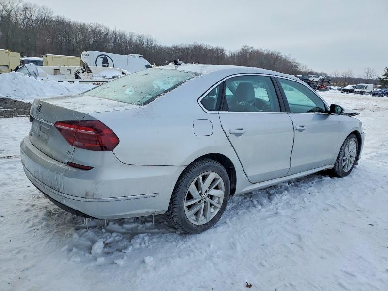 2018 Volkswagen Passat se