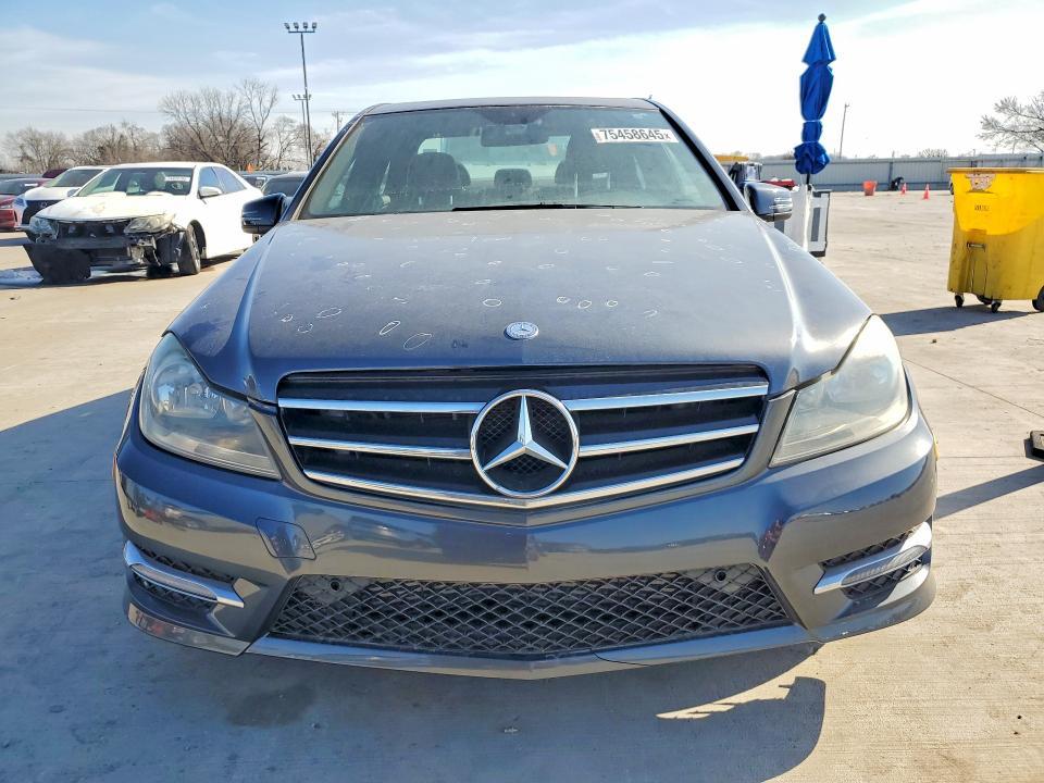 2014 Mercedes-Benz C 250