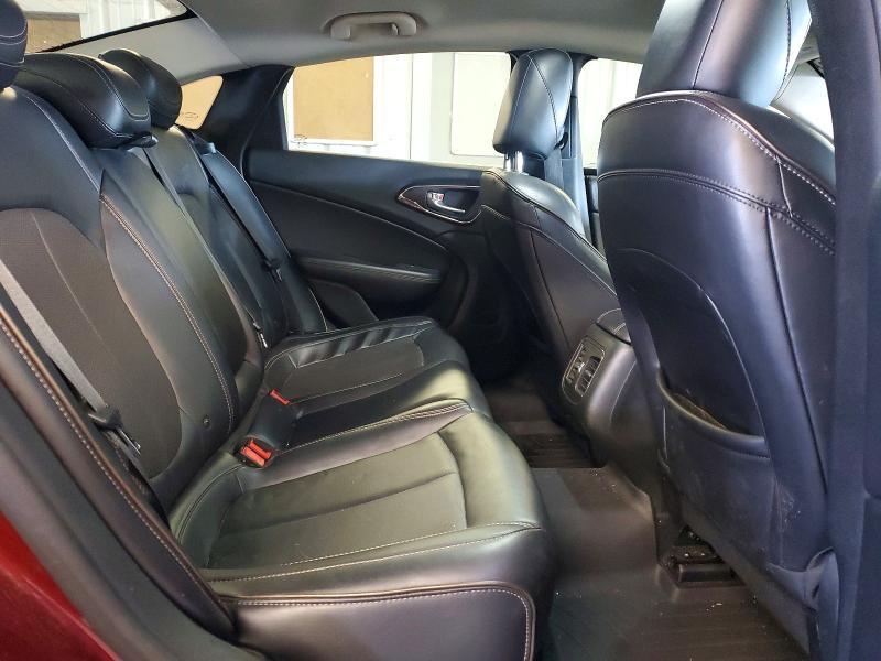 2015 Chrysler 200 c