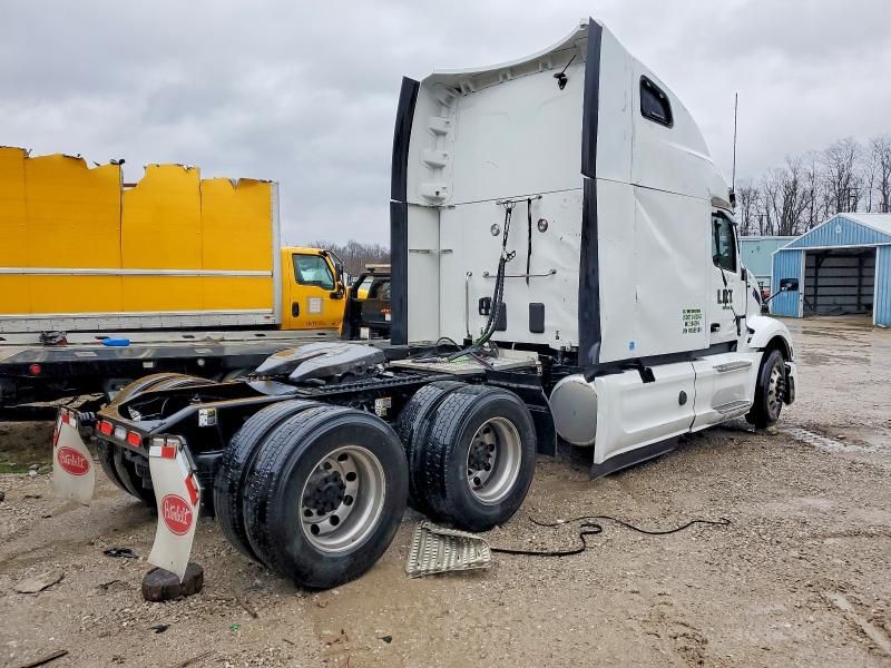 2023 Peterbilt 579 Semi Truck