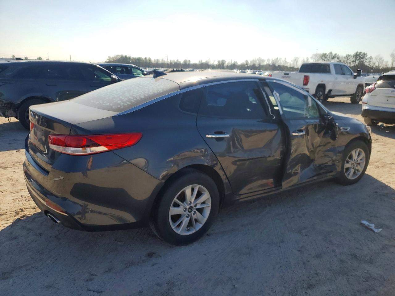 2017 KIA Optima lx